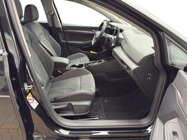 Volkswagen Golf Style 1.5 eHYBRID 150 PS DSG *IQ LIGHT*AHK*PANO*NAV*HEAD UP*KAMERA*54.220€