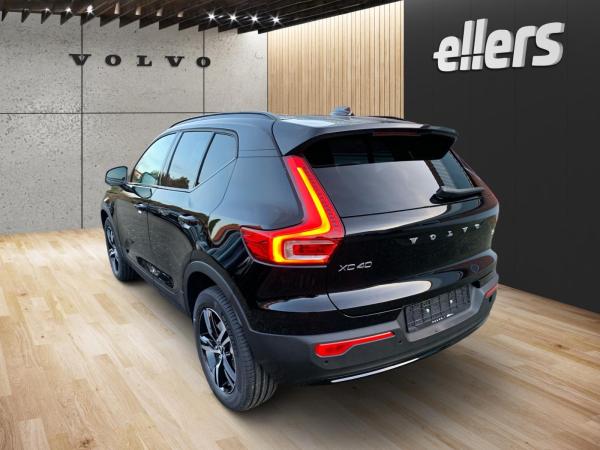 Volvo XC40 B3 Plus Dark