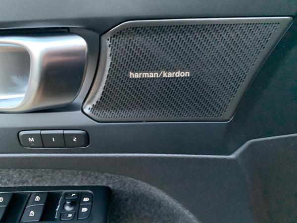 Volvo XC40 B3 Plus Dark