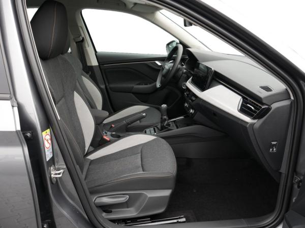 Skoda Kamiq 1.0 TSI TOUR KLIMA PDC SHZ KAMERA NAVI LED *947*