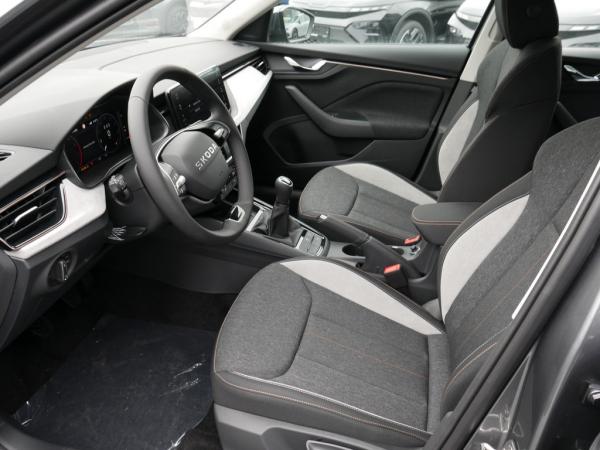 Skoda Kamiq 1.0 TSI TOUR KLIMA PDC SHZ KAMERA NAVI LED *947*