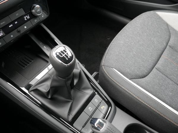 Skoda Kamiq 1.0 TSI TOUR KLIMA PDC SHZ KAMERA NAVI LED *947*