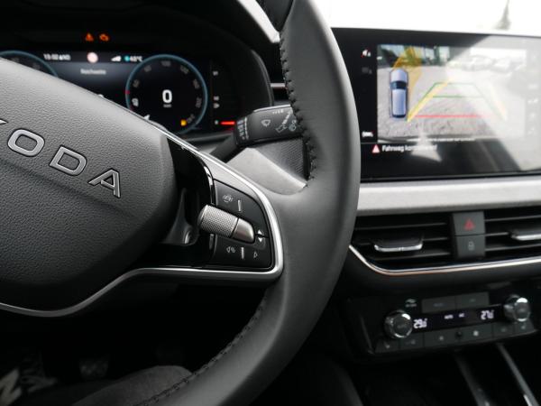 Skoda Kamiq 1.0 TSI TOUR KLIMA PDC SHZ KAMERA NAVI LED *947*