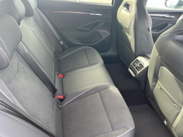 Skoda Superb Combi 2.0 TDI 142 kW 4x4 Sportline, AHK, Panorama-Schiebedach elektrisch