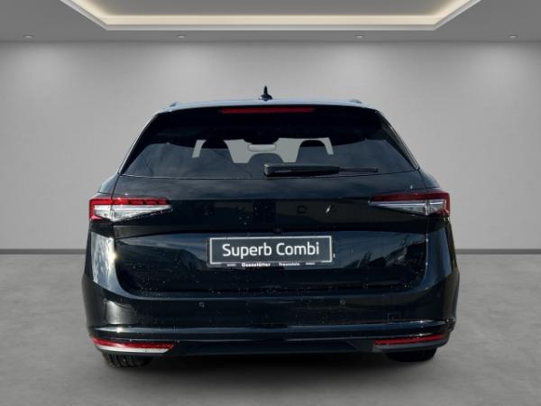 Skoda Superb Combi 2.0 TDI 142 kW 4x4 Sportline, AHK, Panorama-Schiebedach elektrisch
