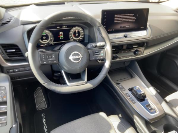 Nissan Qashqai N-CONNECTA 205PS Autom. Winter/HUD/3D-AVM