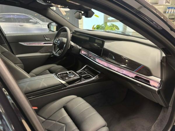 BMW 740 d xDrive M-Sportpaket Pro