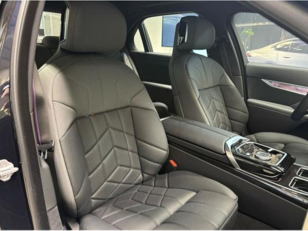 BMW 740 d xDrive M-Sportpaket Pro