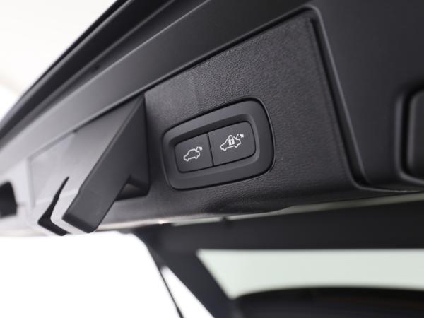 Volvo XC60 T8 Plus Black Edition*sofort verfügbar* ❗❗Lagerwagenabverkauf❗ ❗0,5% Versteuerung/360CAM/ACC/BLIS