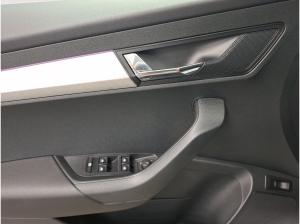 Skoda Karoq 2.0 TDI Selection AHK CarPlay SHZ KeyLess