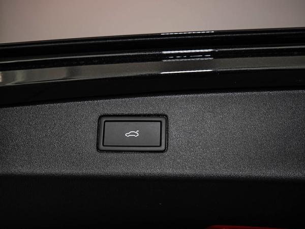 Volkswagen Tiguan R-Line 1,5 l eTSI OPF 110kW (150 PS)