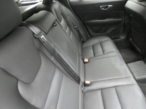 Volvo V60 T6 Twin Engine AWD Core Plug-In (E6e) Klima