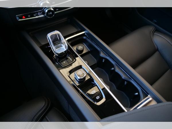 Volvo XC60 T8 Ultra Dark*sofort verfügbar* ❗❗Lagerwagenabverkauf❗ ❗0,5%