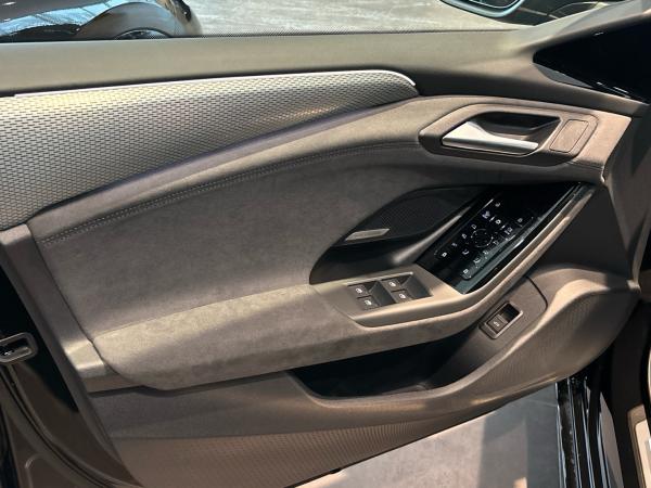 Audi A6 e-tron Avant quattro Tech plus Paket Matrix