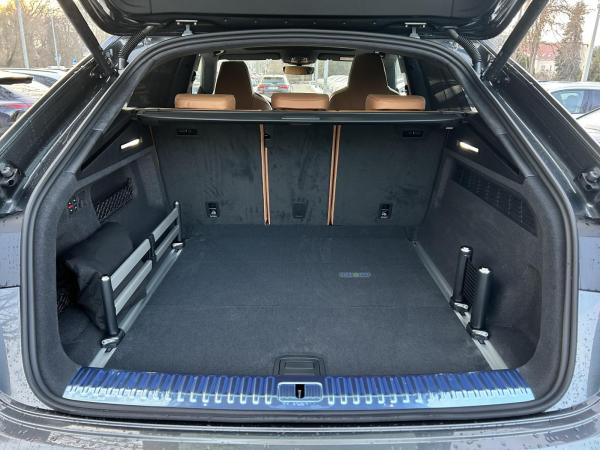 Audi RS Q8 performance *-22% RS//Offensive*