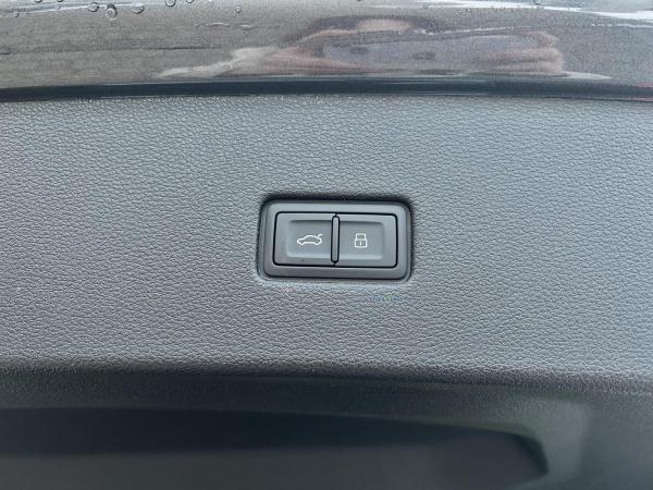 Audi RS Q8 performance *-22% RS//Offensive*