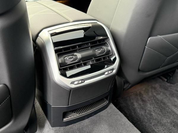 BMW i7 xDrive60 M Sport //AHK Leas.ab EUR 999,-inkl.