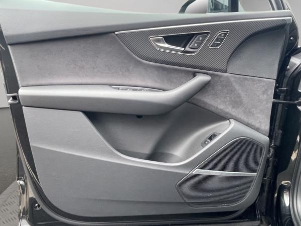 Audi Q7 50 TDI S line Matrix HuD B&O Pano 360°