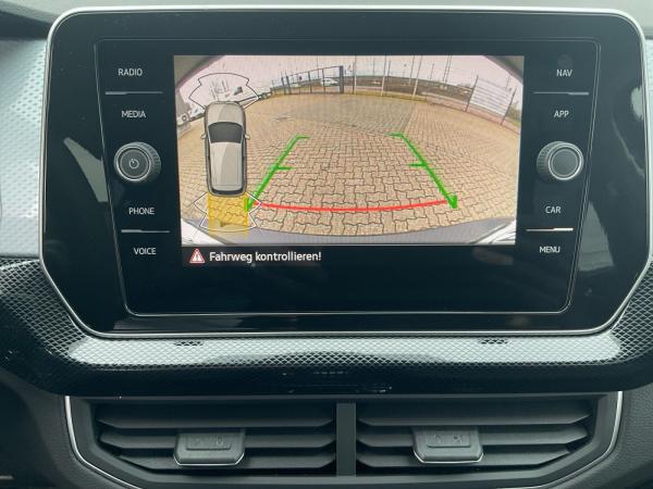 Volkswagen T-Cross Life 1.0 TSI DSG AHK CarPlay ACC