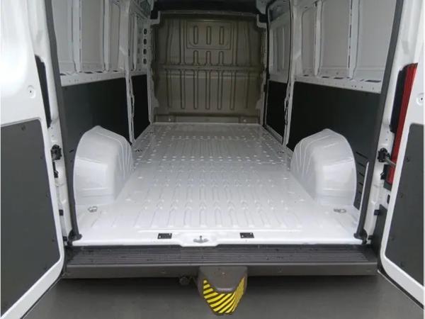 Peugeot Boxer 335 L3H2 Blue HDI 140