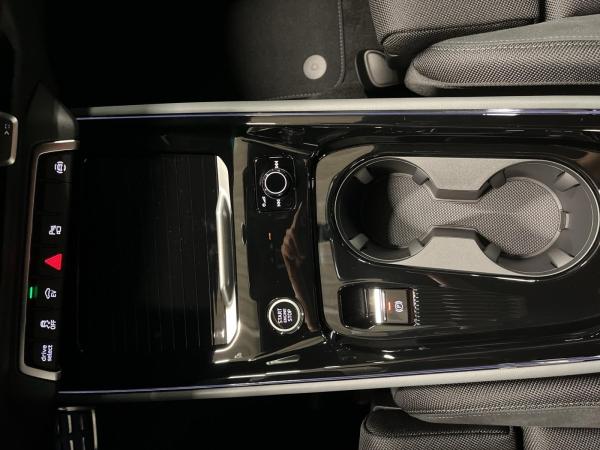 Audi Q3 SUV e-hybrid S tronic ACC AHK AUT Kam.