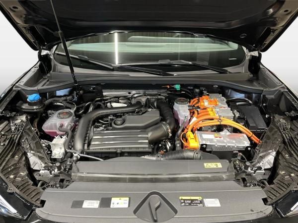 Audi Q3 SUV e-hybrid S tronic ACC AHK AUT Kam.