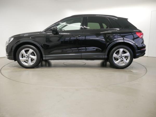 Audi Q3 35 TFSI S tro. advanced LED AHK PDC+ SHZ