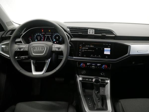 Audi Q3 35 TFSI S tro. advanced LED AHK PDC+ SHZ