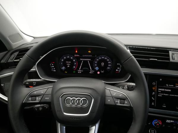 Audi Q3 35 TFSI S tro. advanced LED AHK PDC+ SHZ