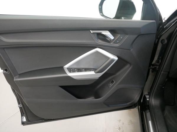 Audi Q3 35 TFSI S tro. advanced LED AHK virt. Cock.