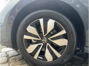Volkswagen Golf VIII 2.0 TDI Goal DSG AHK Navi ACC CarPlay