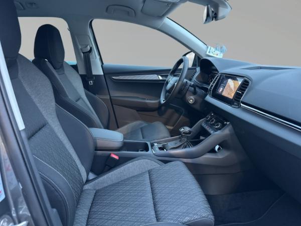 Skoda Karoq Selection 1,5 TSI, AHK, Komfortöffnung, Lenkrad heizbar