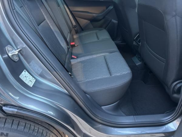 Skoda Karoq Selection 1,5 TSI, AHK, Komfortöffnung, Lenkrad heizbar