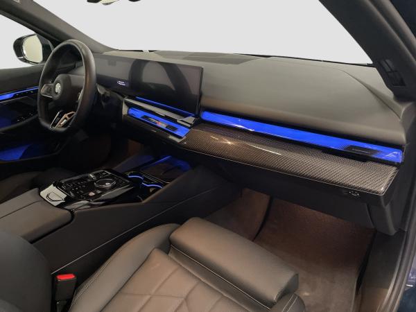 BMW 520 i Touring M Sport Standheizung AHK Harman/K