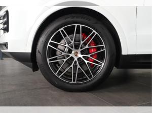 Porsche Cayenne V8 Benziner PANORAMA LUFT AHK TOP 1.H KD NEU