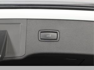 Porsche Cayenne V8 Benziner PANORAMA LUFT AHK TOP 1.H KD NEU