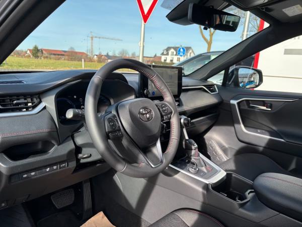 Toyota RAV 4 2.5 Plug-In Hybrid Teamplayer Inkl. AHK abnehmbar