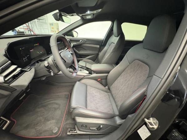 Audi A5 Avant Buisness Aktion edition one e-hybrid quattro 270 kW S tronic