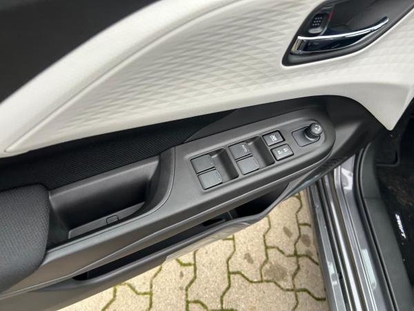 Suzuki Swift 1.2 Dualjet HYBRID Comfort CVT Automatik Sofort Verfügbar Standort Hamburg