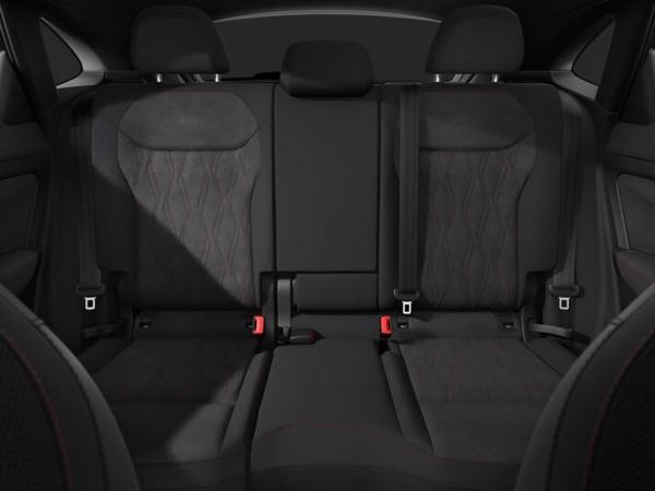 Audi Q3 Sportback e-hybrid S tr. HUD Matrix 20 AHK