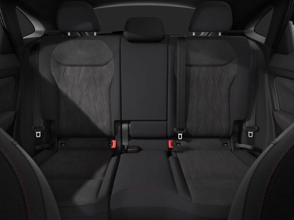 Audi Q3 Sportback e-hybrid S tr. S line PANO HUD
