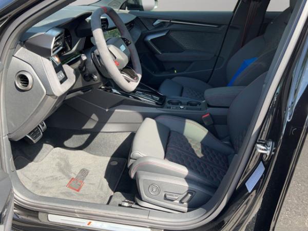 Audi RS3 Sportback S tronic+NAVI+MATRIX+280km/h