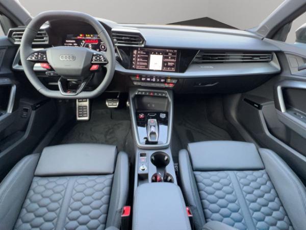 Audi RS3 Sportback S tronic+PANO+SONOS+280km/h