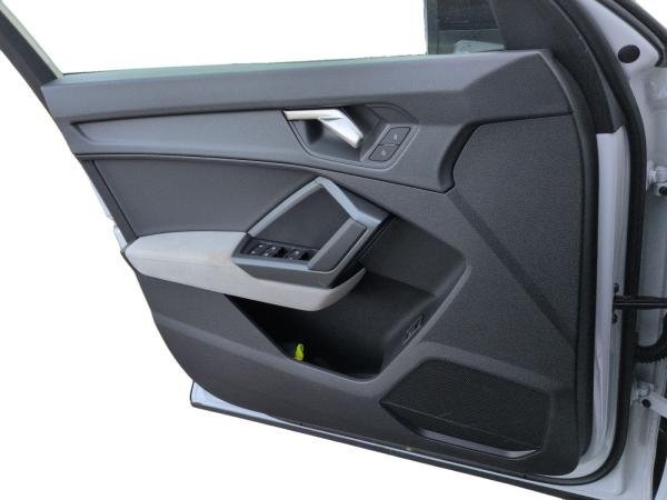 Audi Q3 Sportback S line 35 TFSI LED ACC 360° AHK