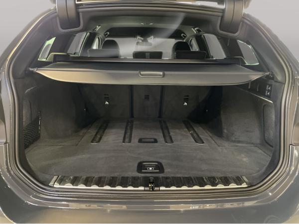 BMW 330 i xDrive Touring M Sport LiveCockpitProf LED