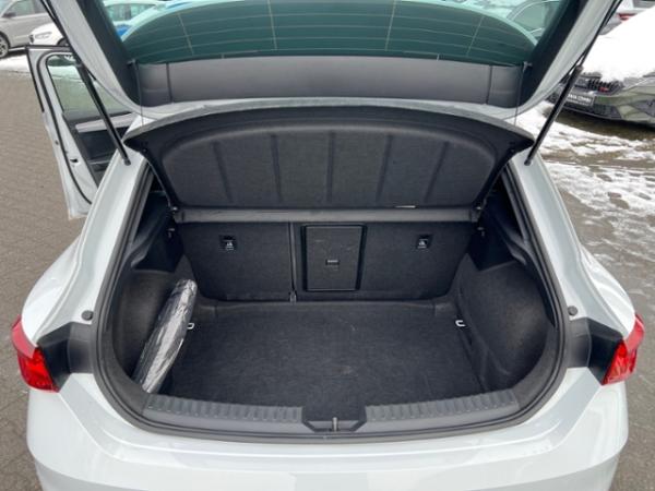 Seat Leon FR 1.5 eTSI DSG +RKAM +CARPLAY +LED +SHZ +