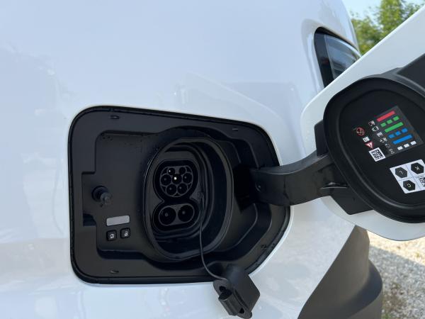 Renault Master E-TECH Long Range Kasten Hochraum AKTION für ausgewählte Gewerke