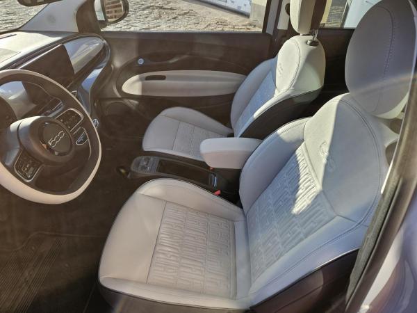 Fiat 500e La Prima - verschiedene Farben -sofort verfügbar