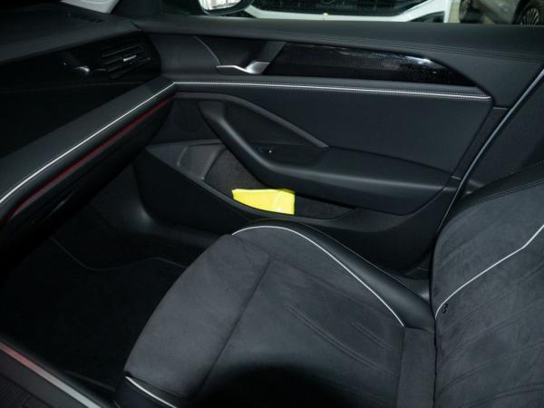 Volkswagen Passat Variant 1.5 TSI eHybrid Business AHK DCC Head-UP