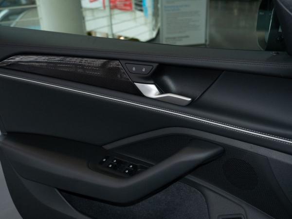 Volkswagen Passat Variant 1.5 TSI eHybrid Business AHK DCC Head-UP